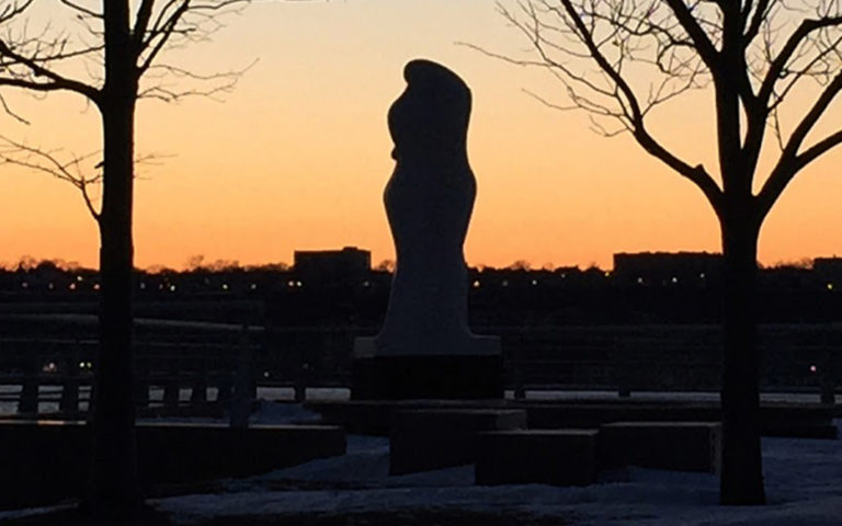 Lovers Sculpture